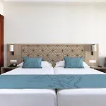 מלון Riu Madeira 4*