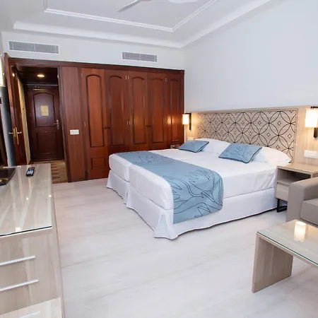 Riu Madeira 4* 카니코
