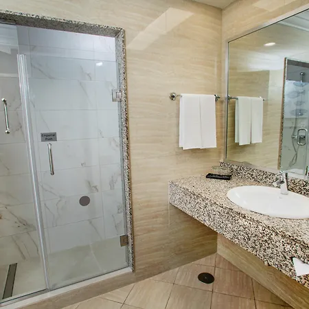 Riu Madeira Szálloda 4*