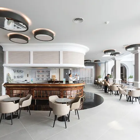 Riu Madeira 4* 카니코