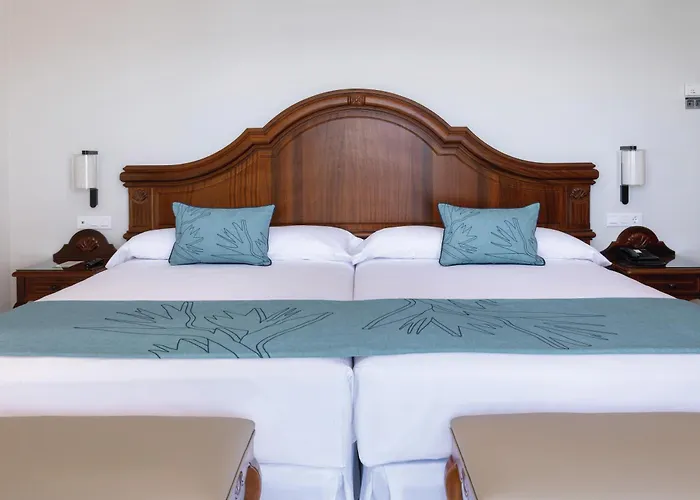 Riu Madeira Hotel 4*